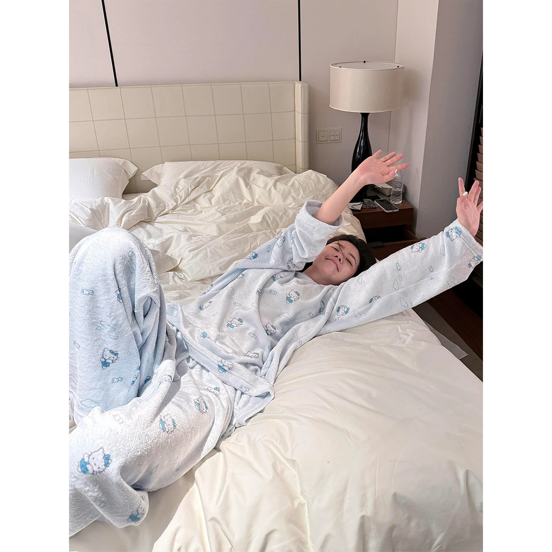 可爱卡通小猫印花法兰绒睡衣女秋冬季新款休闲长袖长裤家居服套装