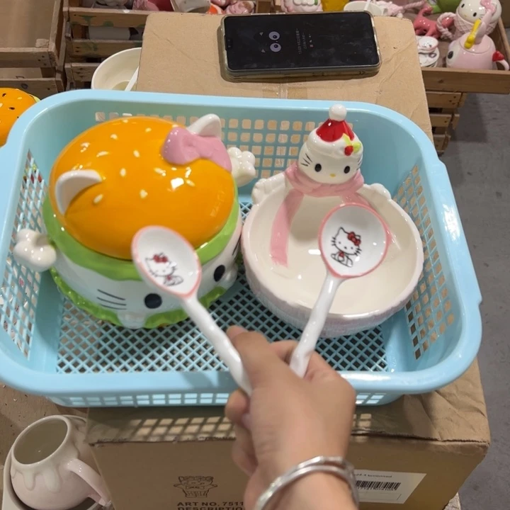 紫砂在干嘛呀亲爱呢