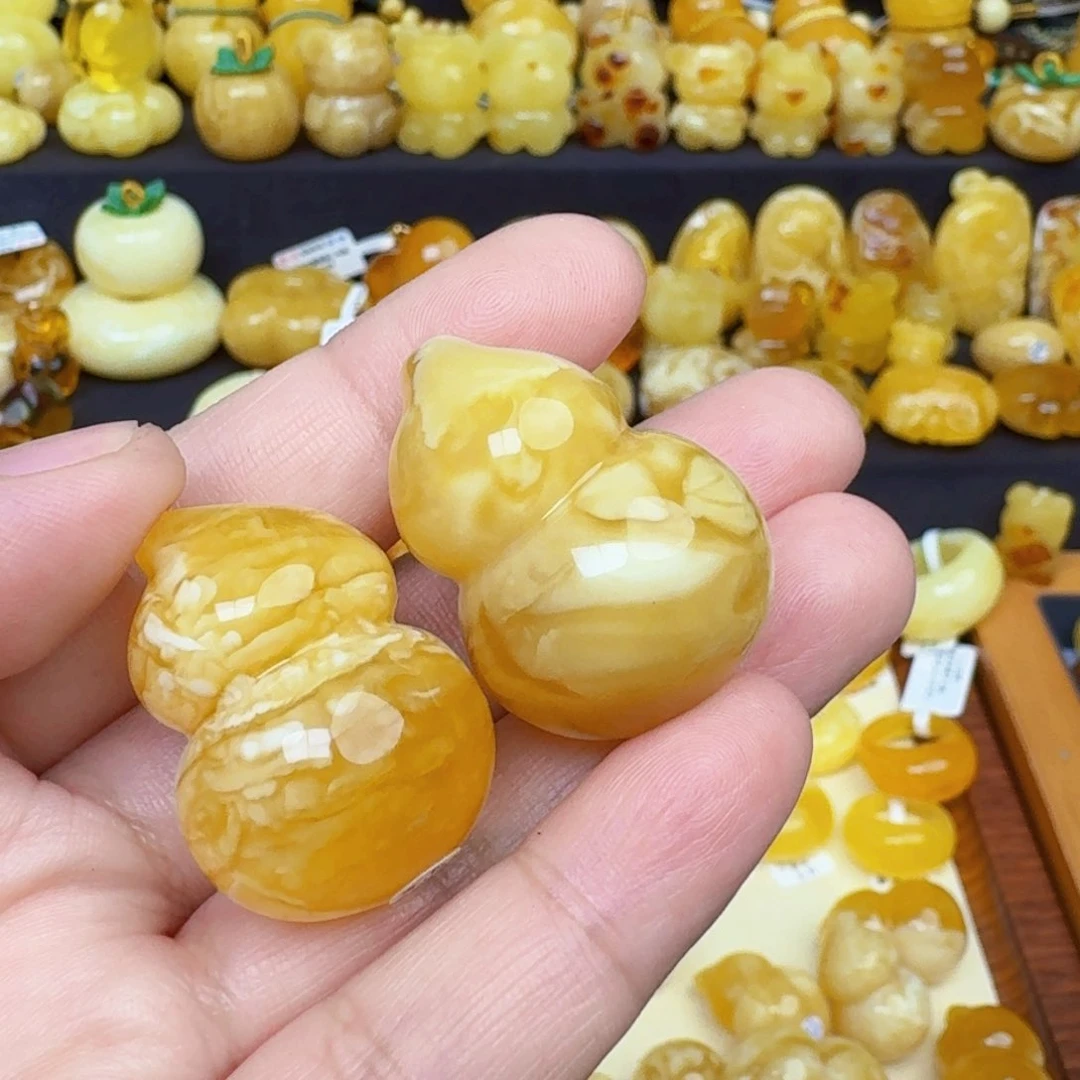 蜜蜡吊坠(不含链)未镶嵌一**丫天然蜜蜡葫芦