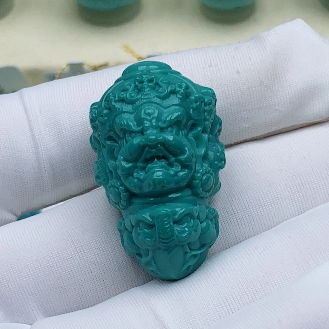 赎***赎绿松石未镶嵌珠珠