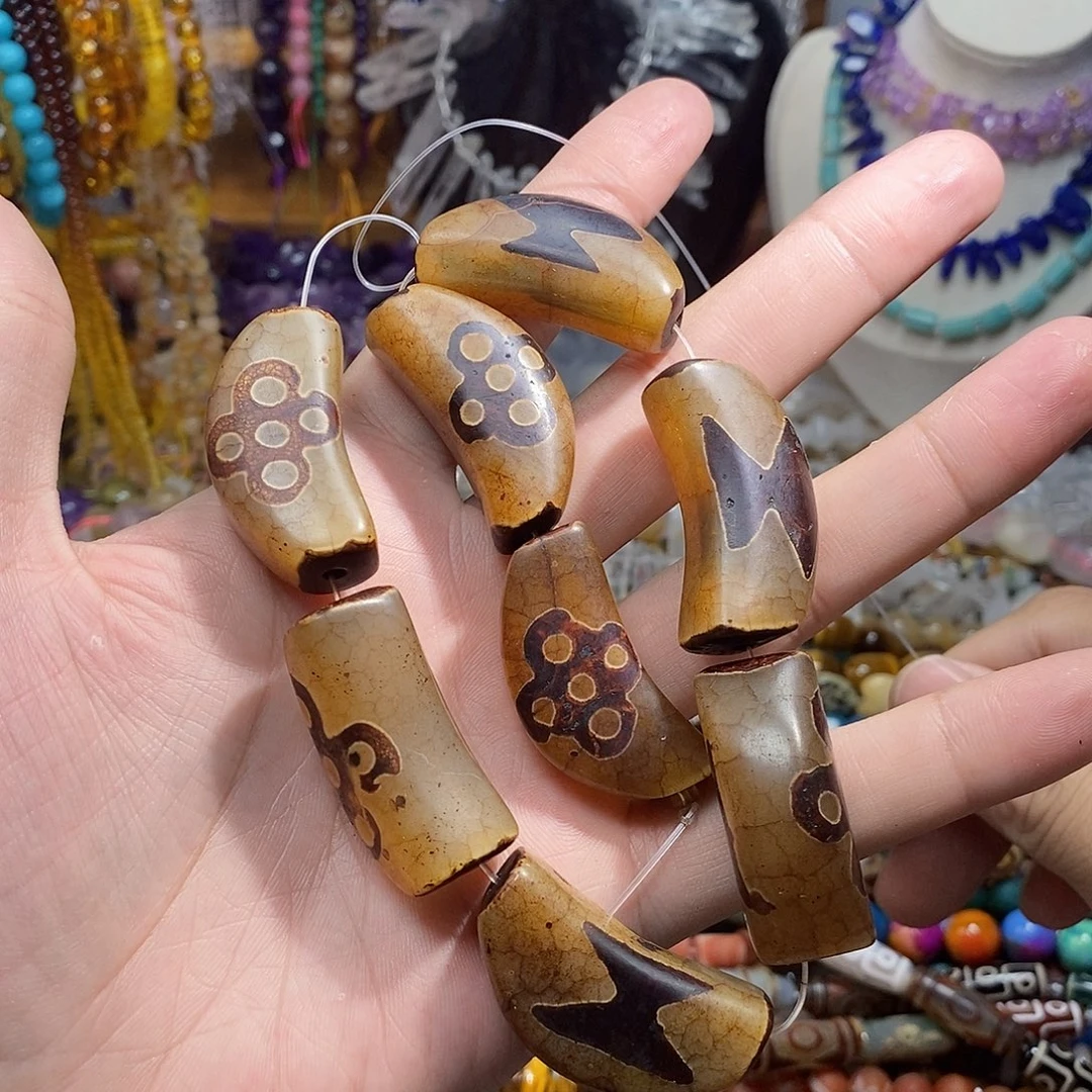 石英质玉未镶嵌,2颗天珠老玛瑙勒子20×39mm,