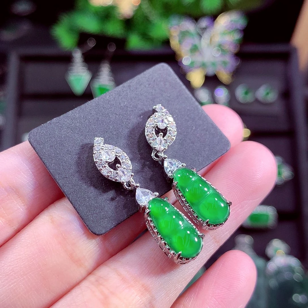 颈饰未镶嵌翡翠天然