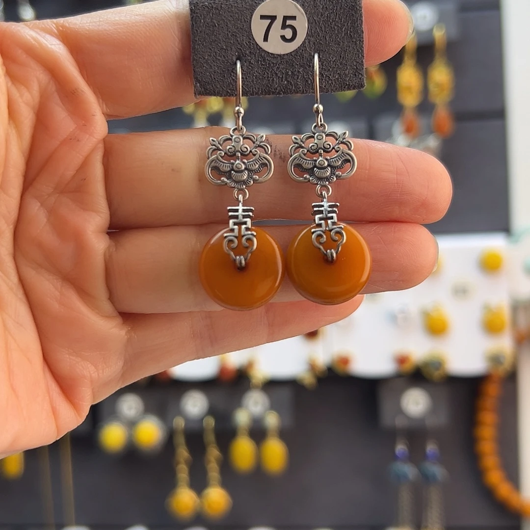 琥珀足银镶嵌耳饰通体纯银天然蜜蜡耳钩