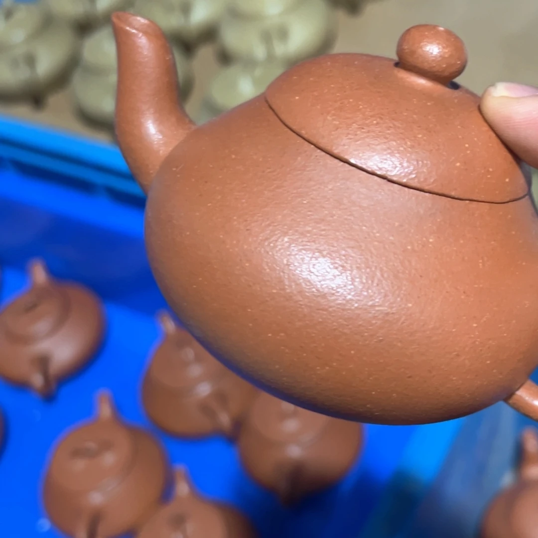 茶壶紫砂紫砂的味道很