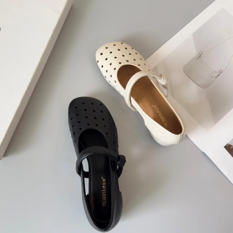 385-578镂空单凉鞋女夏天新款粗跟中跟圆头洞洞鞋一字带大码女鞋