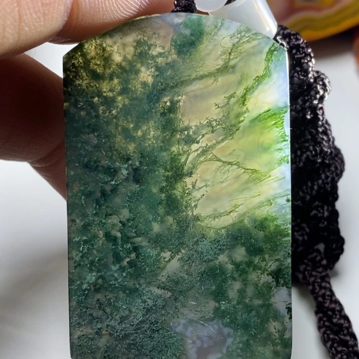 玛瑙/玉髓颈饰未镶嵌游**德