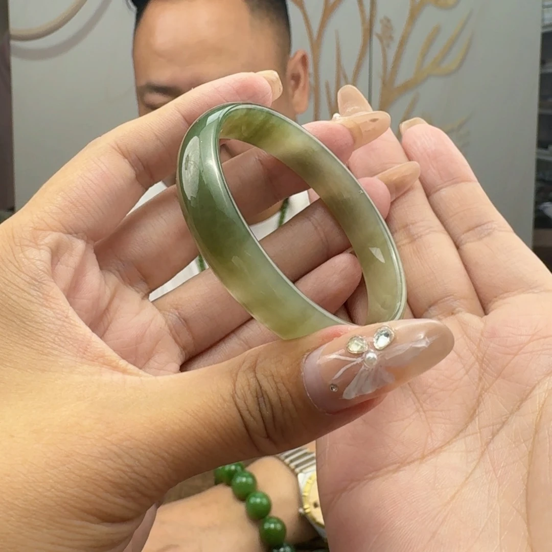 和田玉手镯未镶嵌52 53