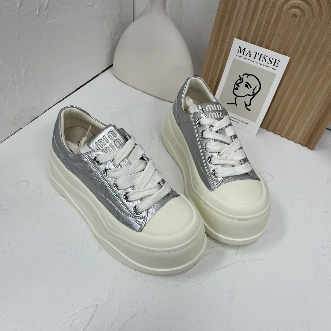 58-3鲨鱼步脚踏荒野深口厚底小白鞋女新款交叉绑带休闲增高板鞋