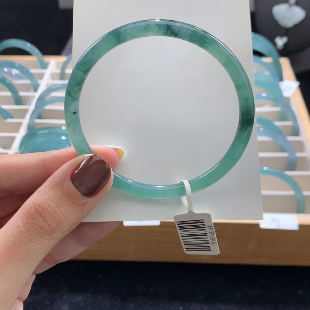 翡翠未镶嵌手镯蓝花