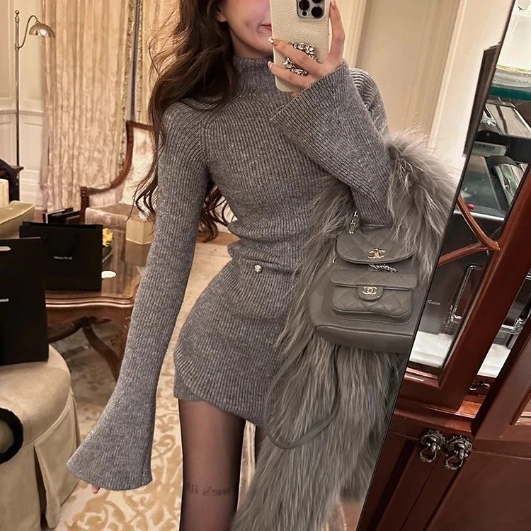 气质高领喇叭袖纯欲辣妹针织毛衣显瘦连衣裙女修身长袖包臀裙短裙