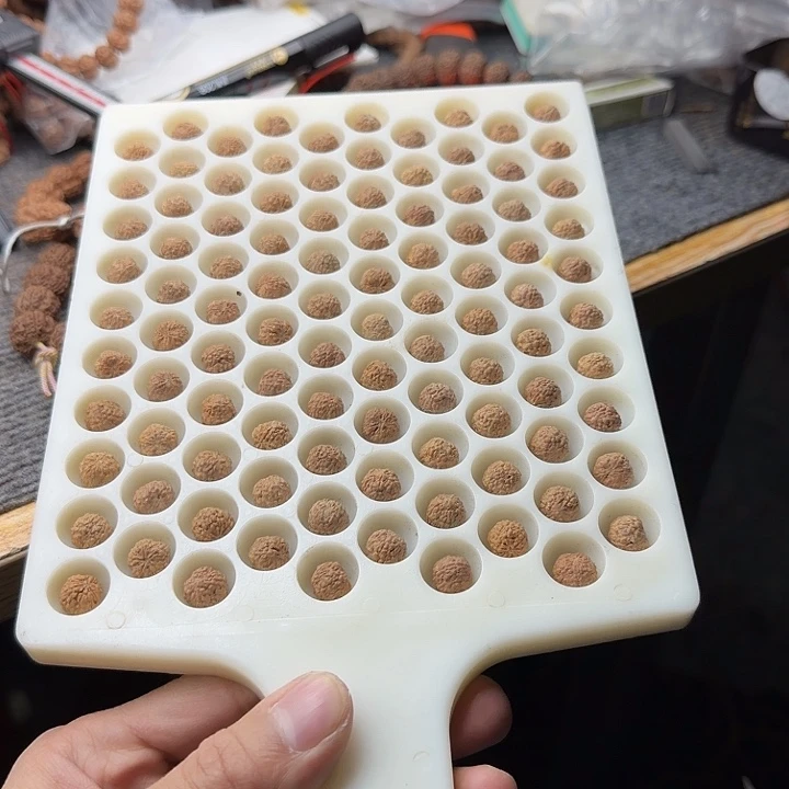 吊坠金刚菩提龙鳞散籽没有打孔自己打