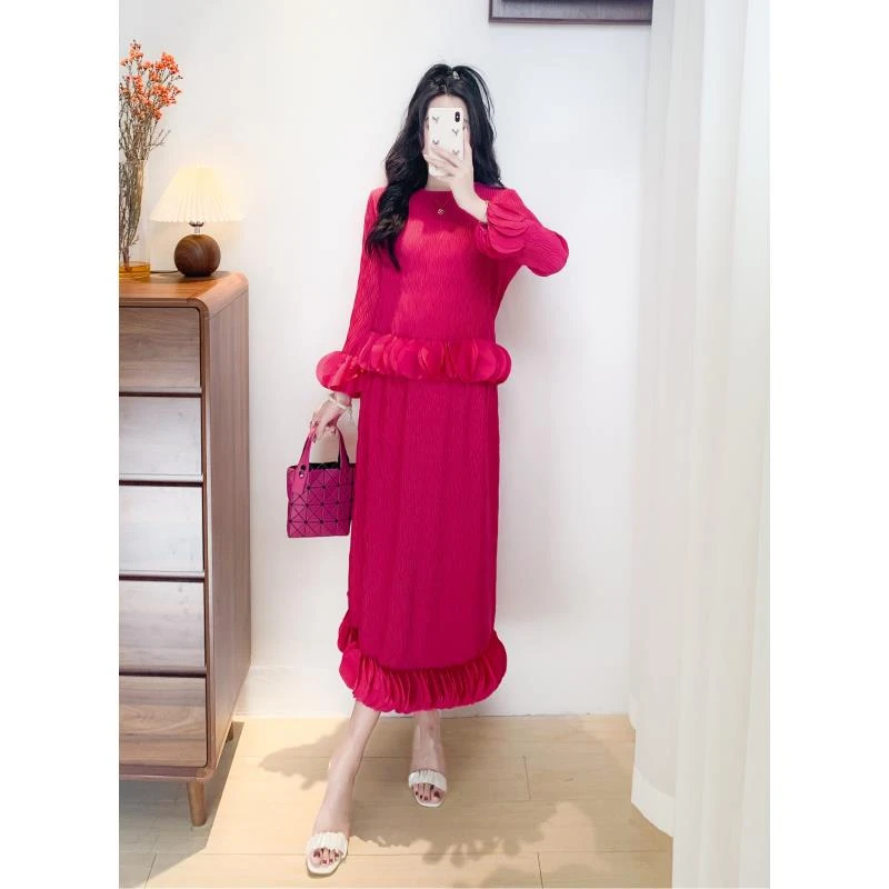 2025春季新款设计感花瓣褶皱套装时尚减龄显瘦修身两件套