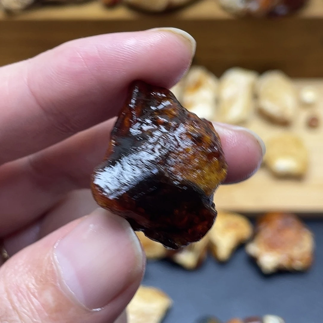 未镶嵌定制琥珀蟹*板定制