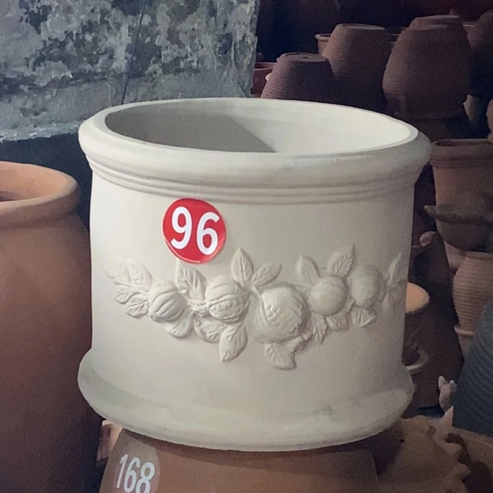 微瑕一个外口径47*37 灰白色