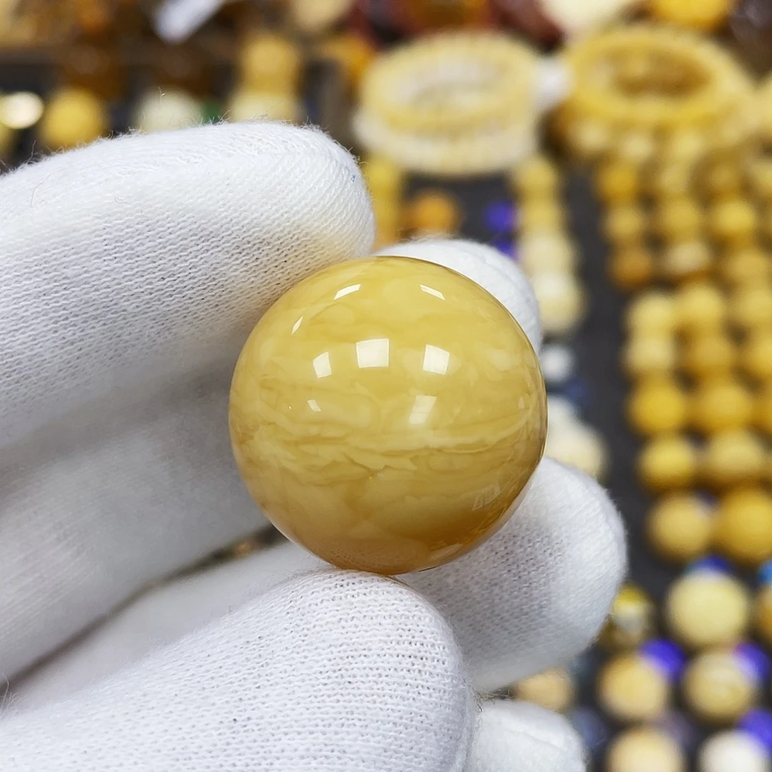 蜜蜡珠宝奇石未镶嵌小*哥23.5mm瑕疵皮裂款｜圆珠