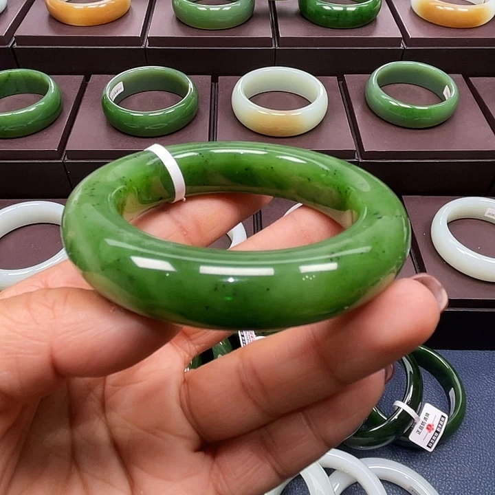 和田玉未镶嵌手镯5354