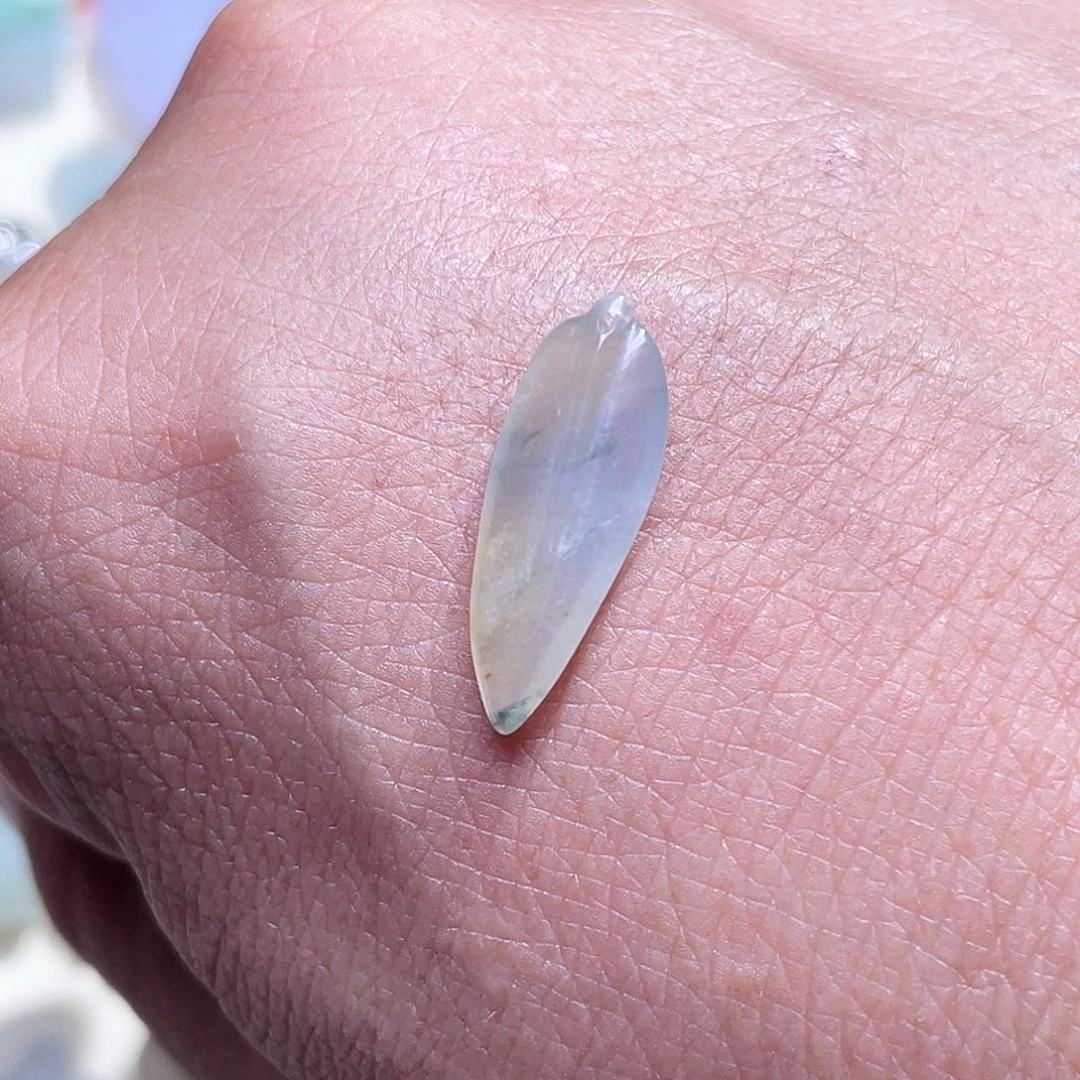 颈饰未镶嵌翡翠叶子