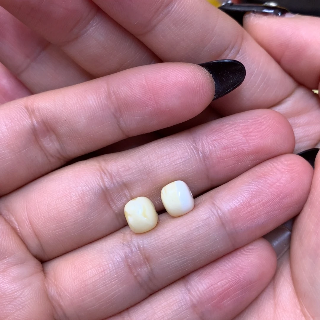 ****琥珀未镶嵌裸石蜜蜡