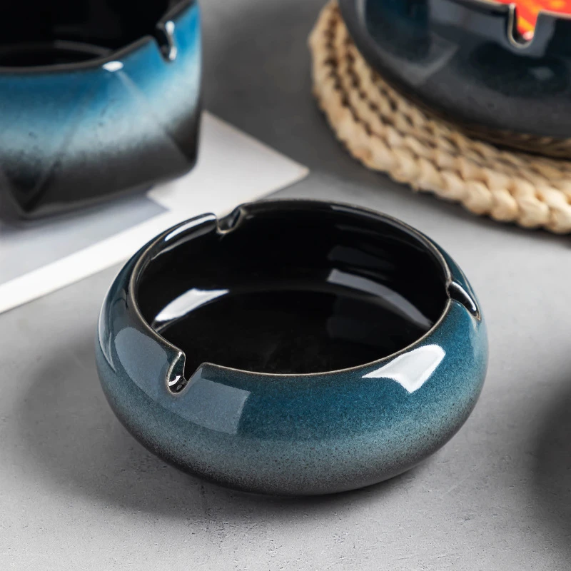 大号陶瓷烟灰缸家用简约潮流时尚创意个性办公室轻奢高级感烟缸