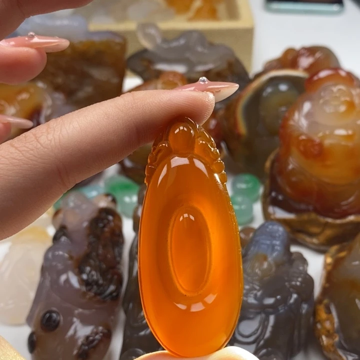 玛瑙/玉髓未镶嵌颈饰