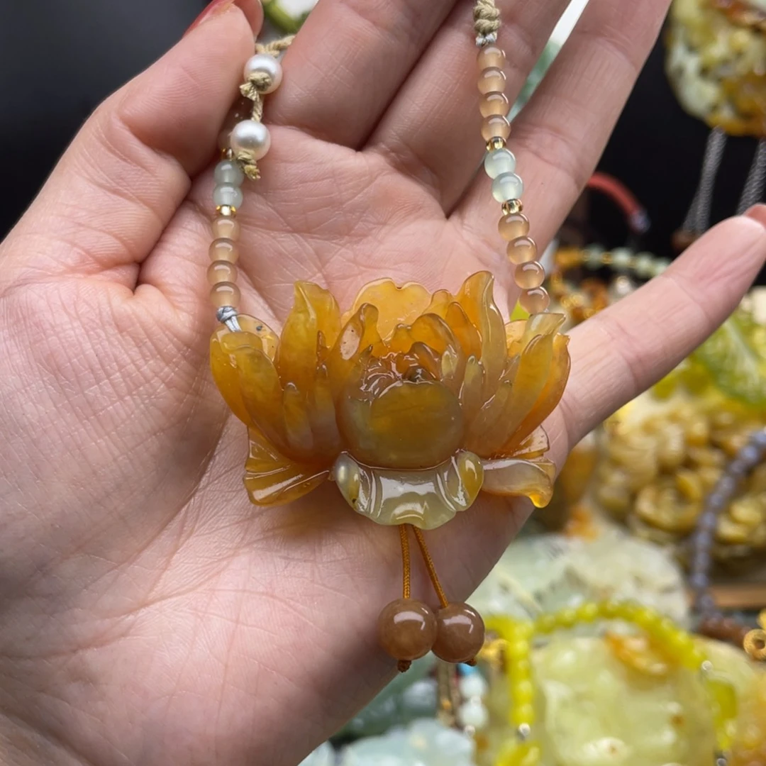 未镶嵌蛇纹石玉颈饰