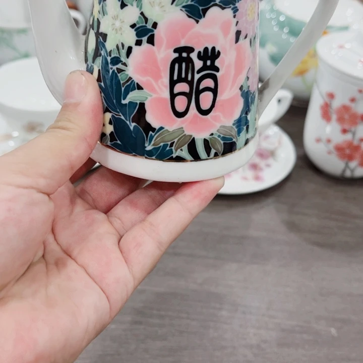 釉下五彩瓷的制作工艺