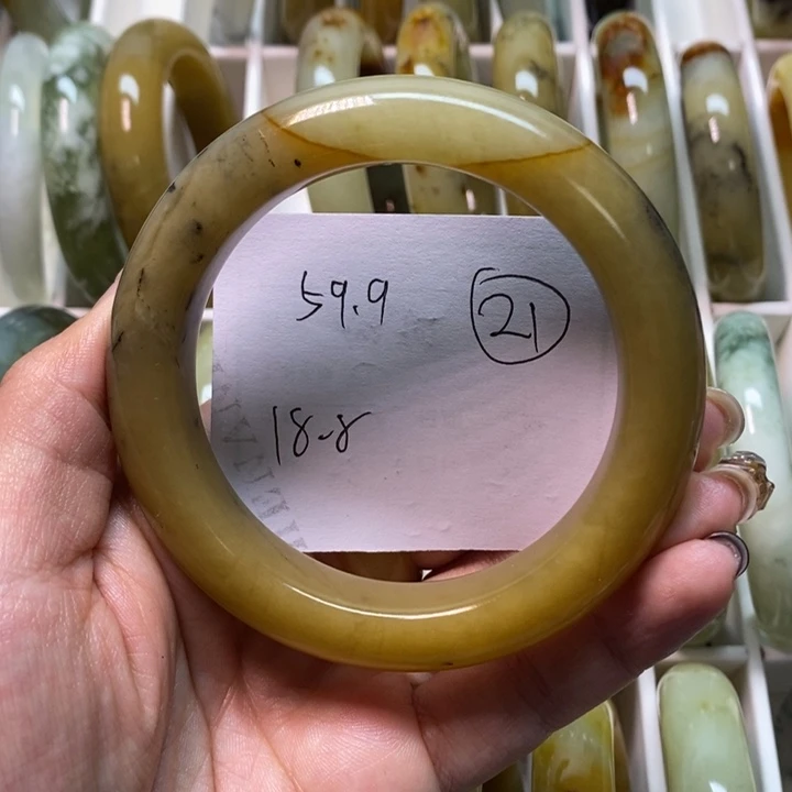 蛇纹石玉未镶嵌手镯微瑕不退换