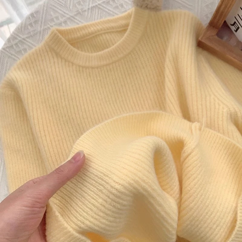 法式温柔奶黄色套头毛衣女秋冬加厚宽松慵懒高级感长袖针织衫上衣
