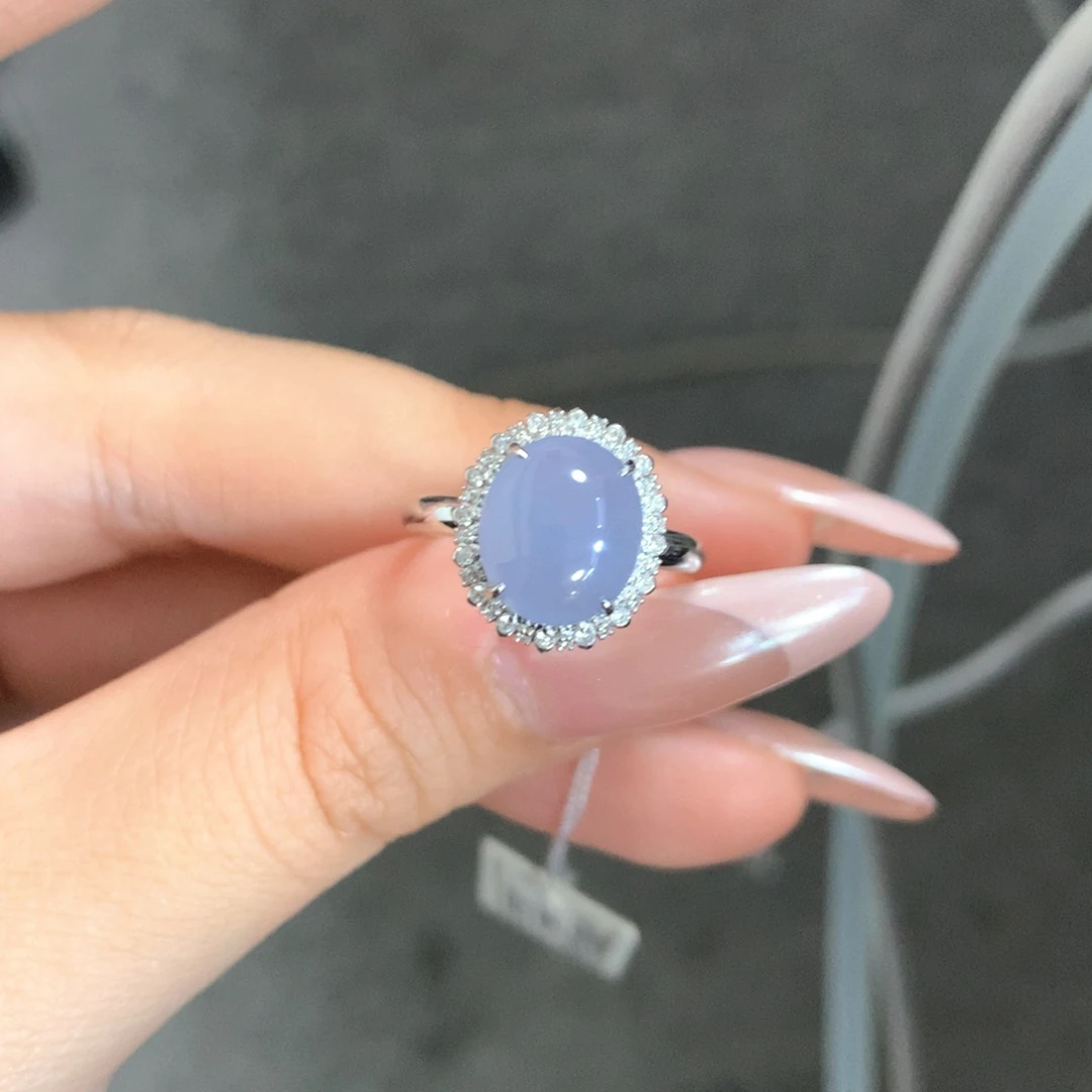 翡翠戒指18K金镶嵌翡翠