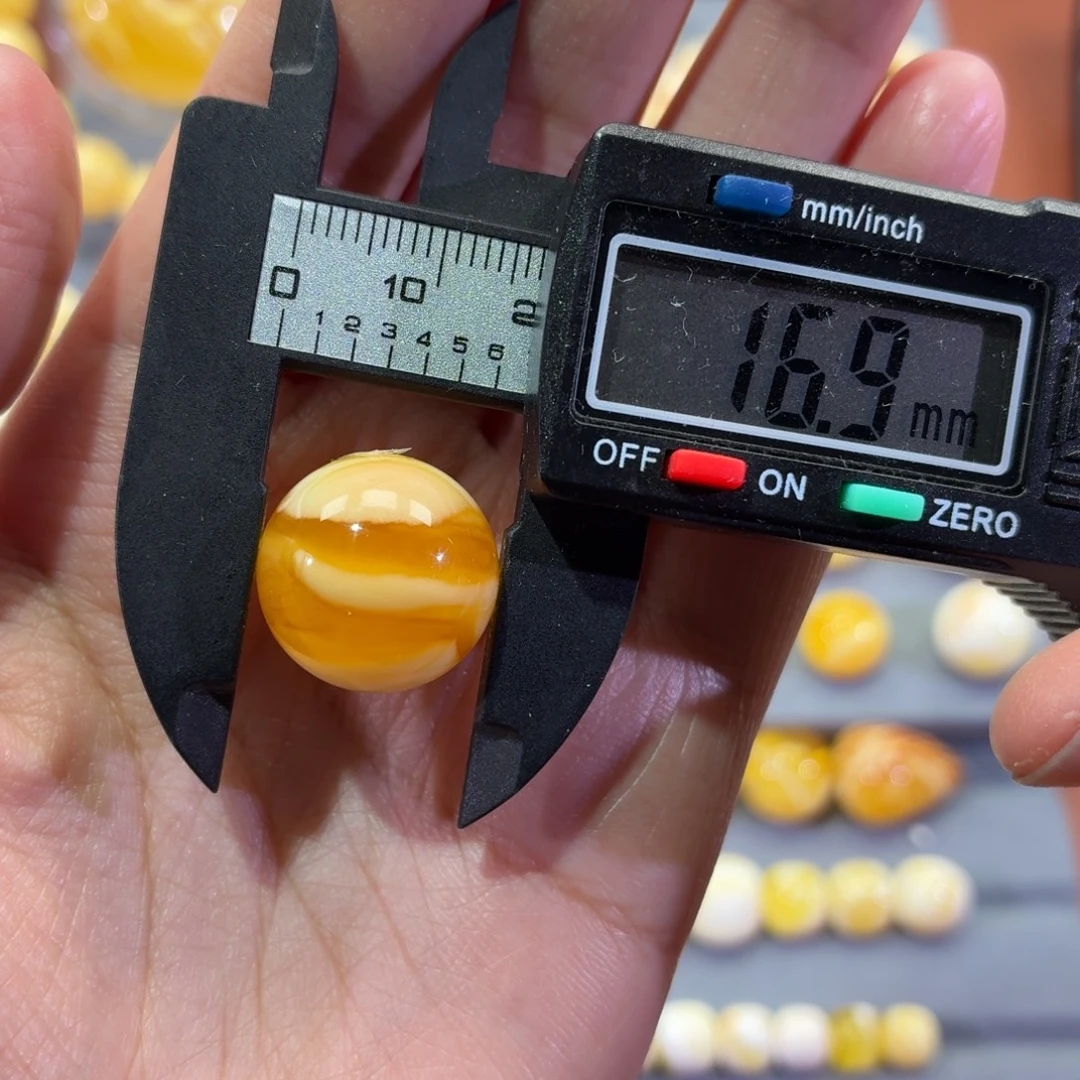 琥珀未镶嵌裸石圆珠