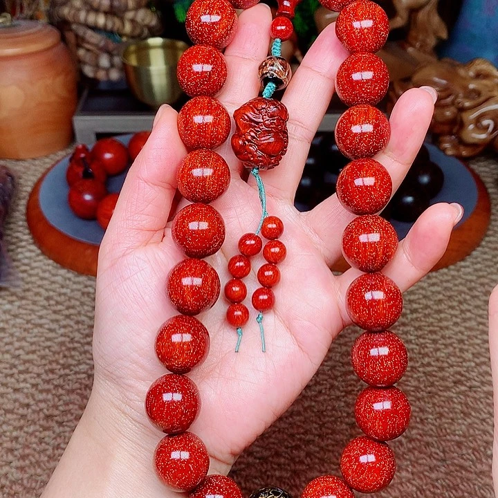 檀香紫檀（小叶紫檀）桃1.8红手持