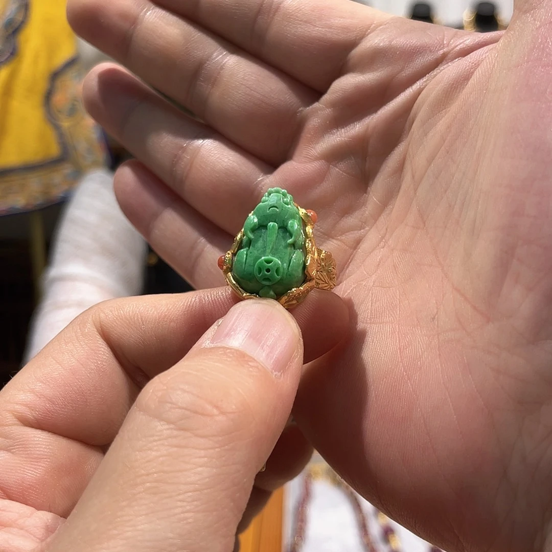 翡翠未镶嵌耳饰戒指