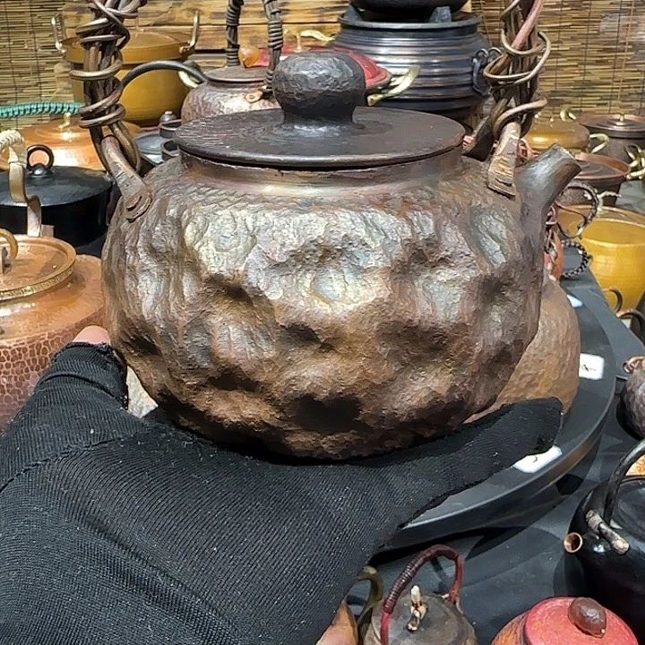 用***…紫铜手工制作约750毫升容量提梁壶