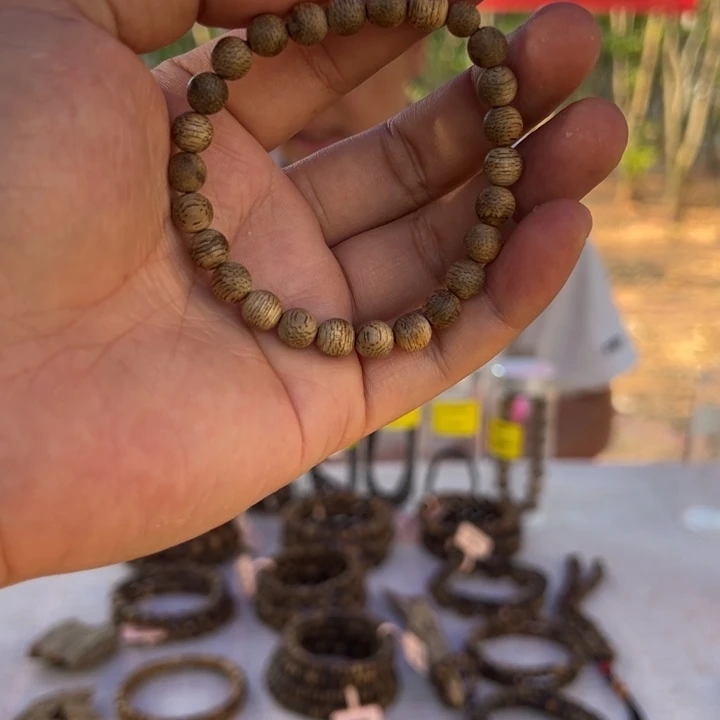 岁***老沉香碎屑沉香菩萨棋卡7双圈