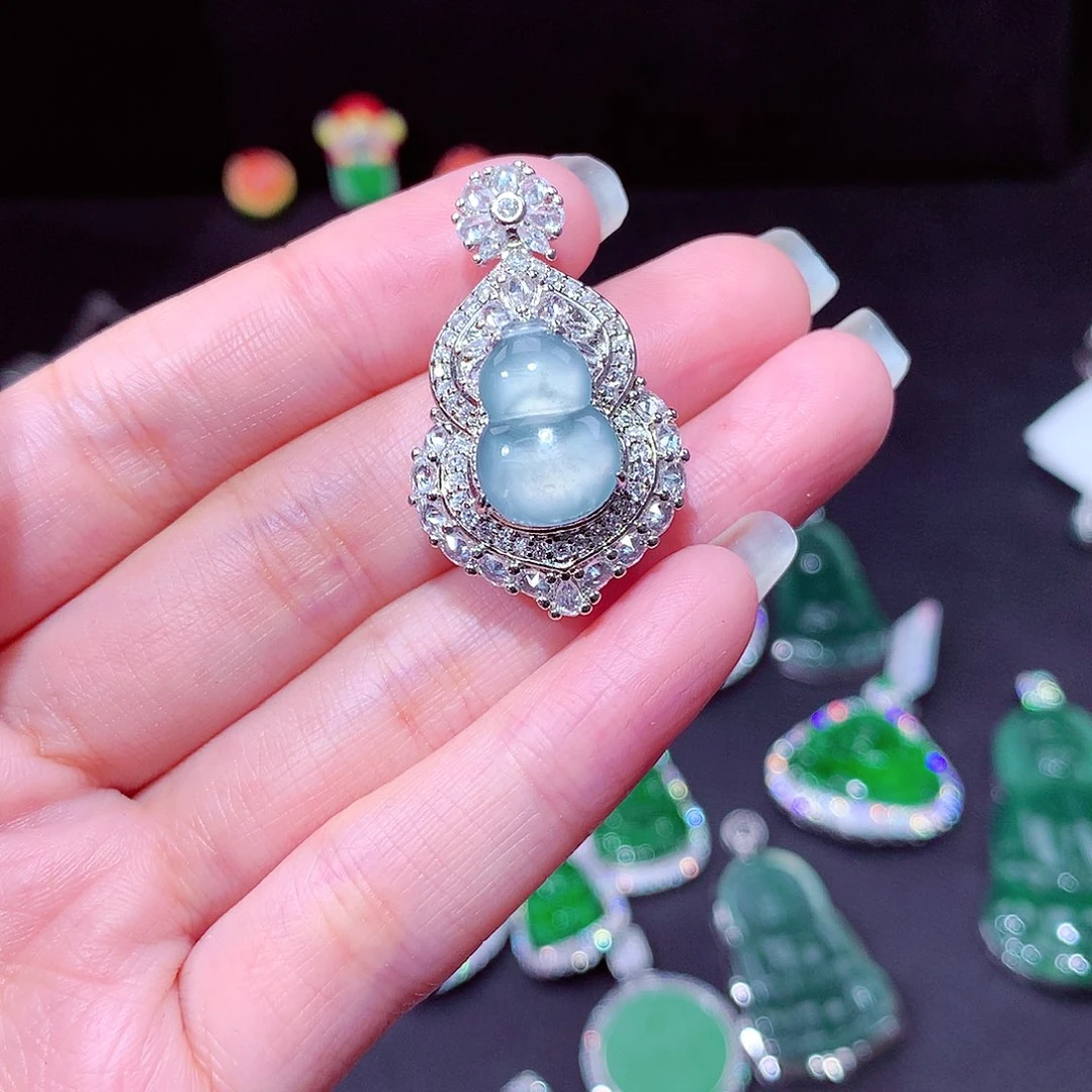 【闪购商品】翡翠吊坠(不含链)未镶嵌