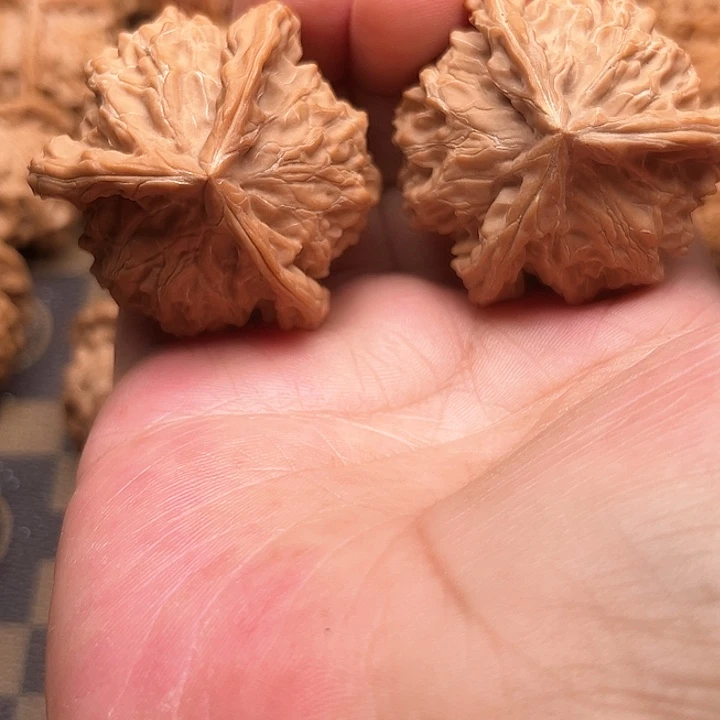 文玩核桃吊坠The first