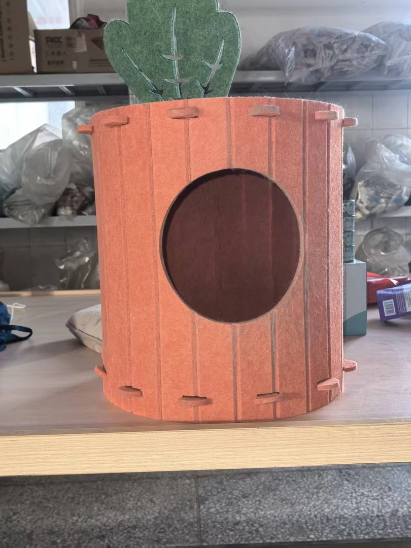 高颜值胡萝卜双层毛毡半封闭式猫窝钻洞躲避屋四季通用