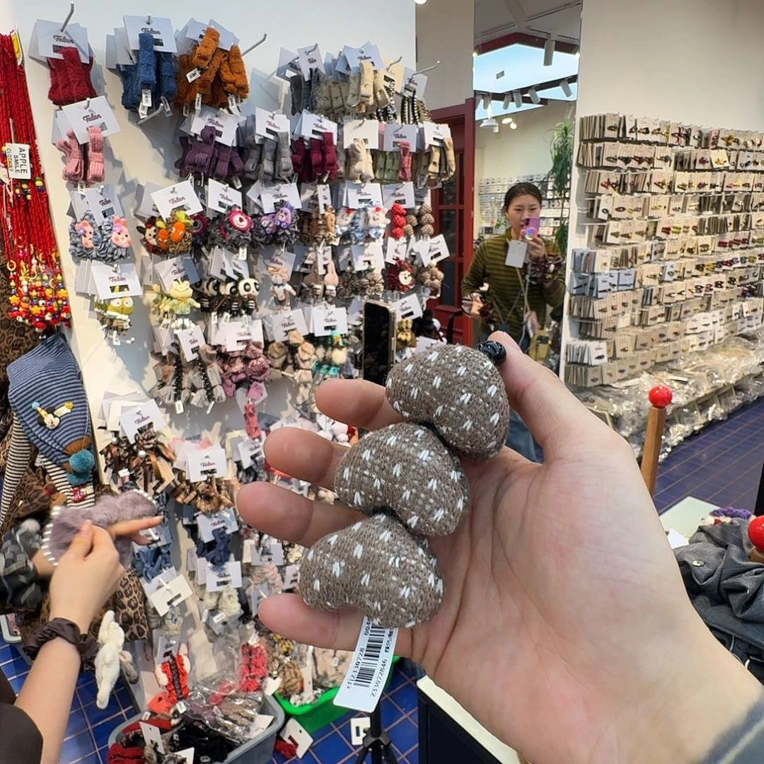 布艺铁合金新款爱心香蕉夹