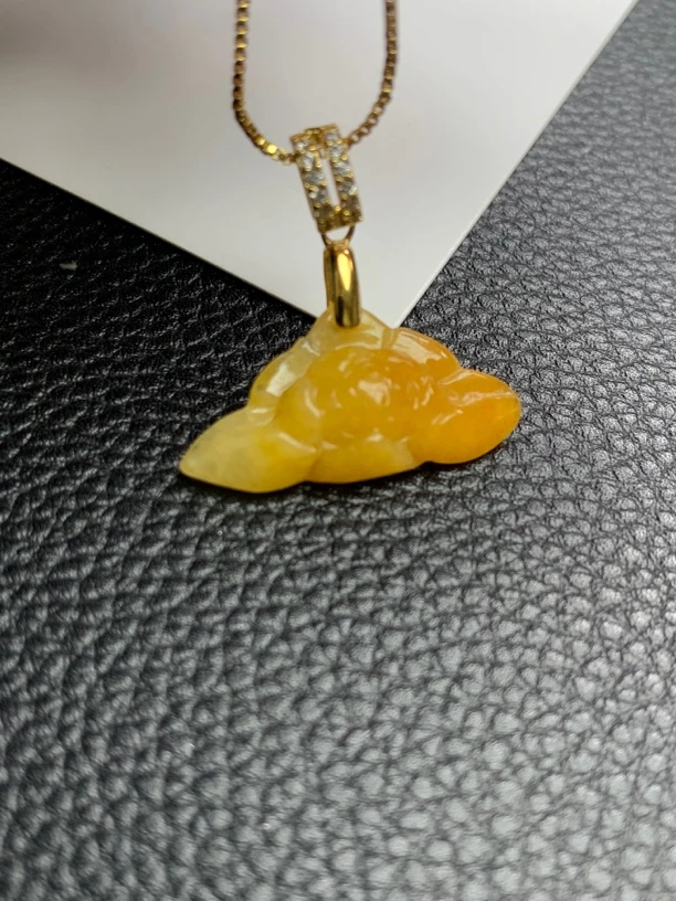 天然翡翠A货莲花吊坠翡翠有棉正常没运费险