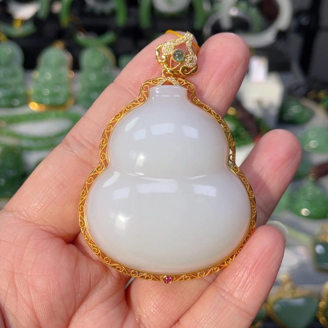 小***J和田玉18K金镶嵌吊坠(不含链)