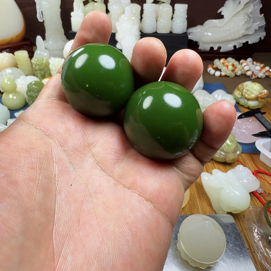 石材出*车手工雕刻手球一对