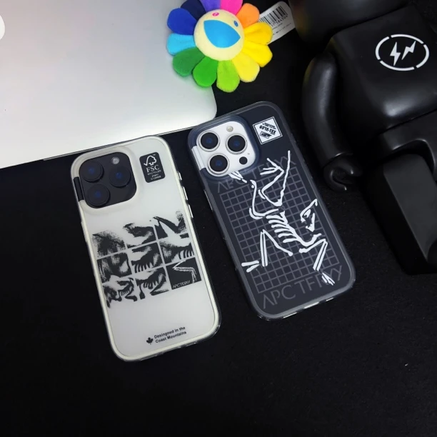 新款个性潮牌适用iphone16promax磨砂二合一苹果1415/16pro手机壳