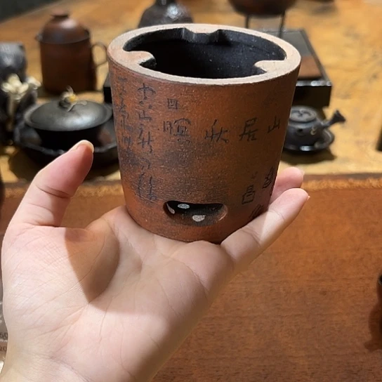 景德镇鱼和熊手工陶艺