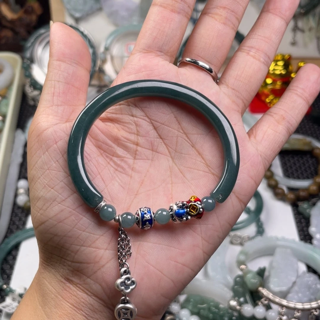 ****子翡翠未镶嵌吊坠(赠链)