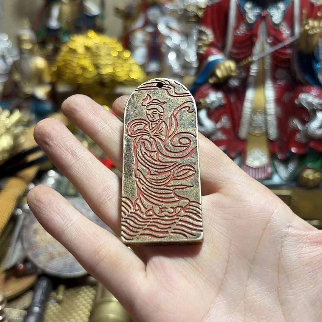 苗苗推荐精神铜器