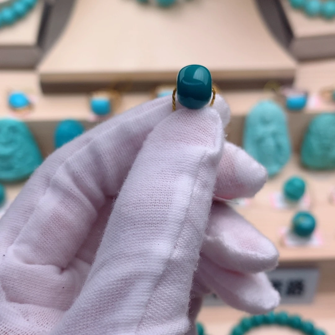 绿松石珠宝奇石未镶嵌9.4*7.6mm