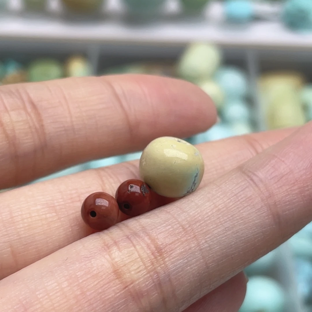 南红玛瑙未镶嵌珠宝奇石