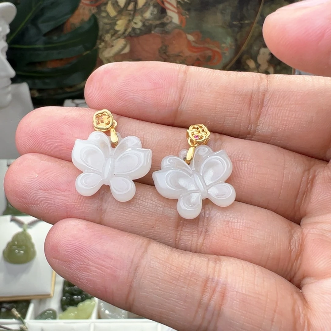 和田玉吊坠(不含链)未镶嵌林****?蝴蝶