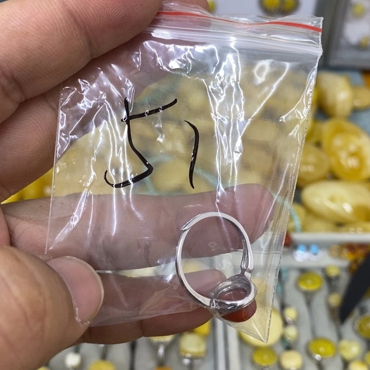 蜜蜡银S925镶嵌裸石戒指