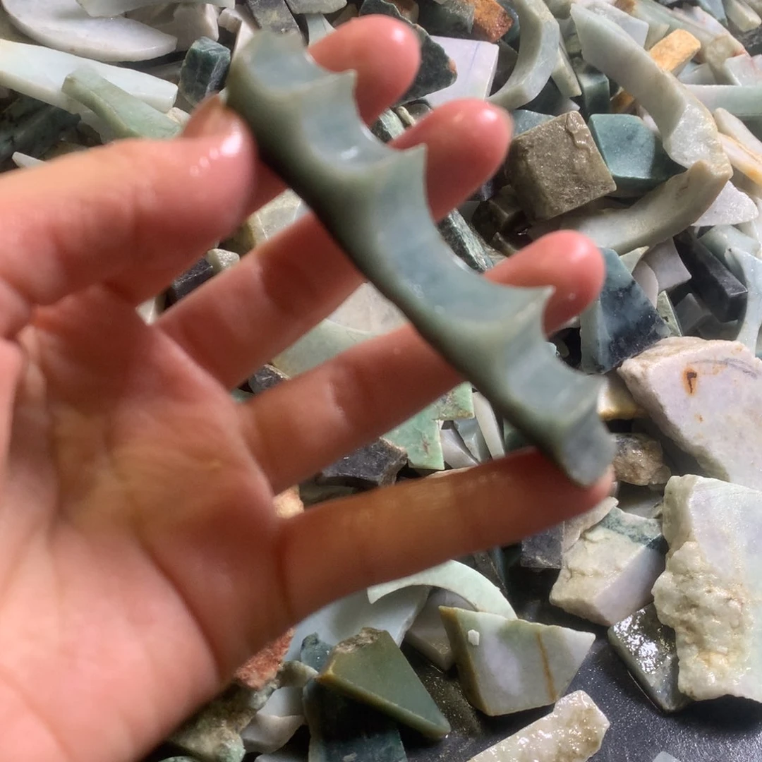 翡翠颈饰未镶嵌缅甸翡翠